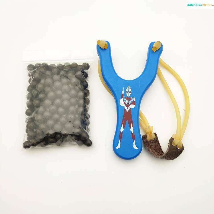 Blue slingshot + 200 mudballs